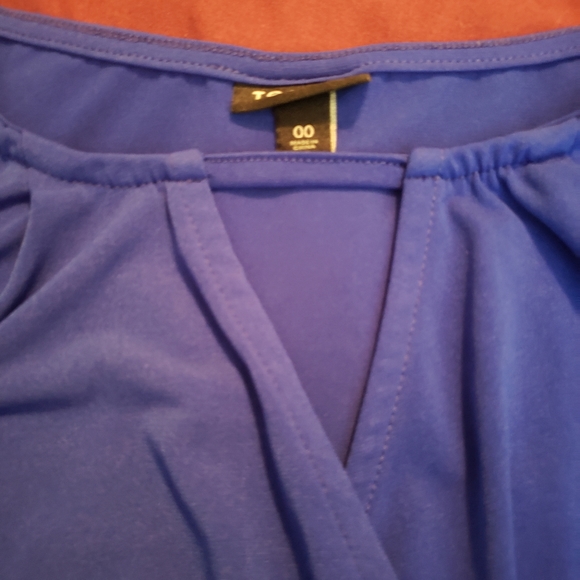 Hot Shirt2 - Picture 3 of 8